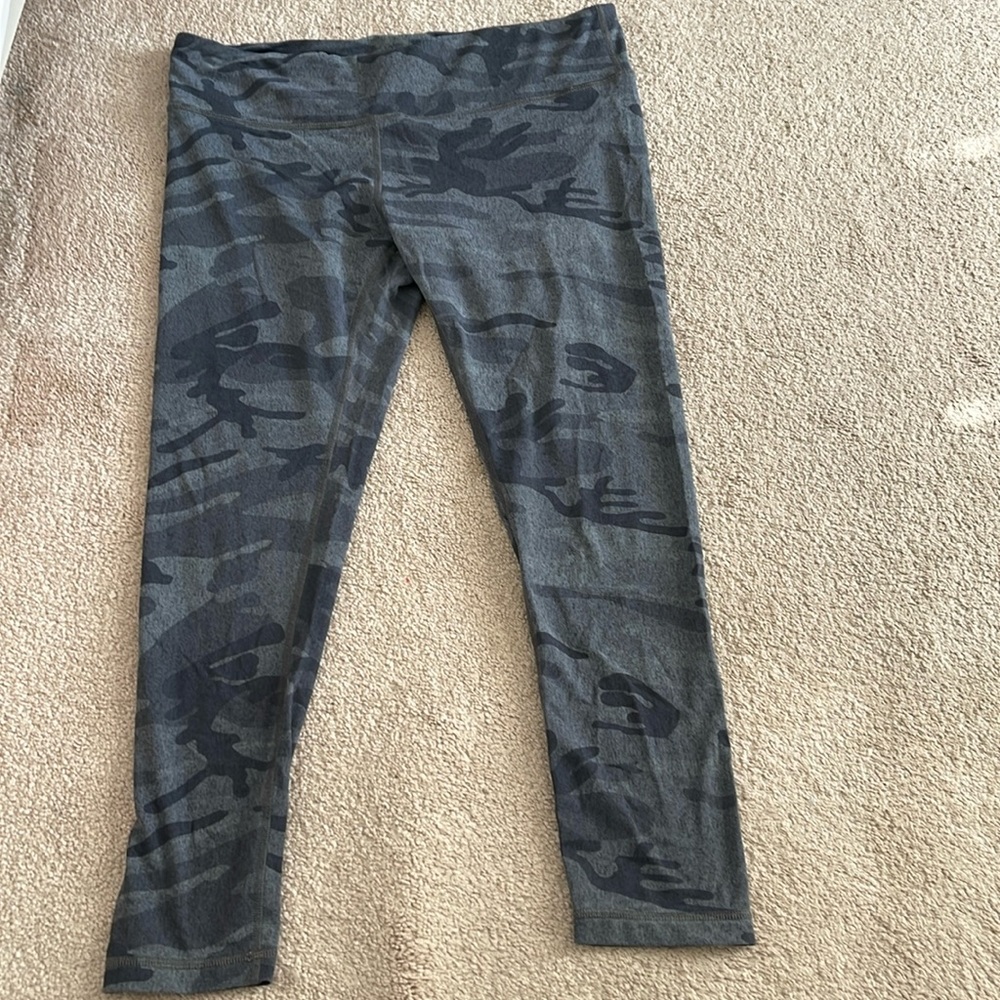 Kadyluxe Women’s Colorado University Black Camo Leggings Size XL
